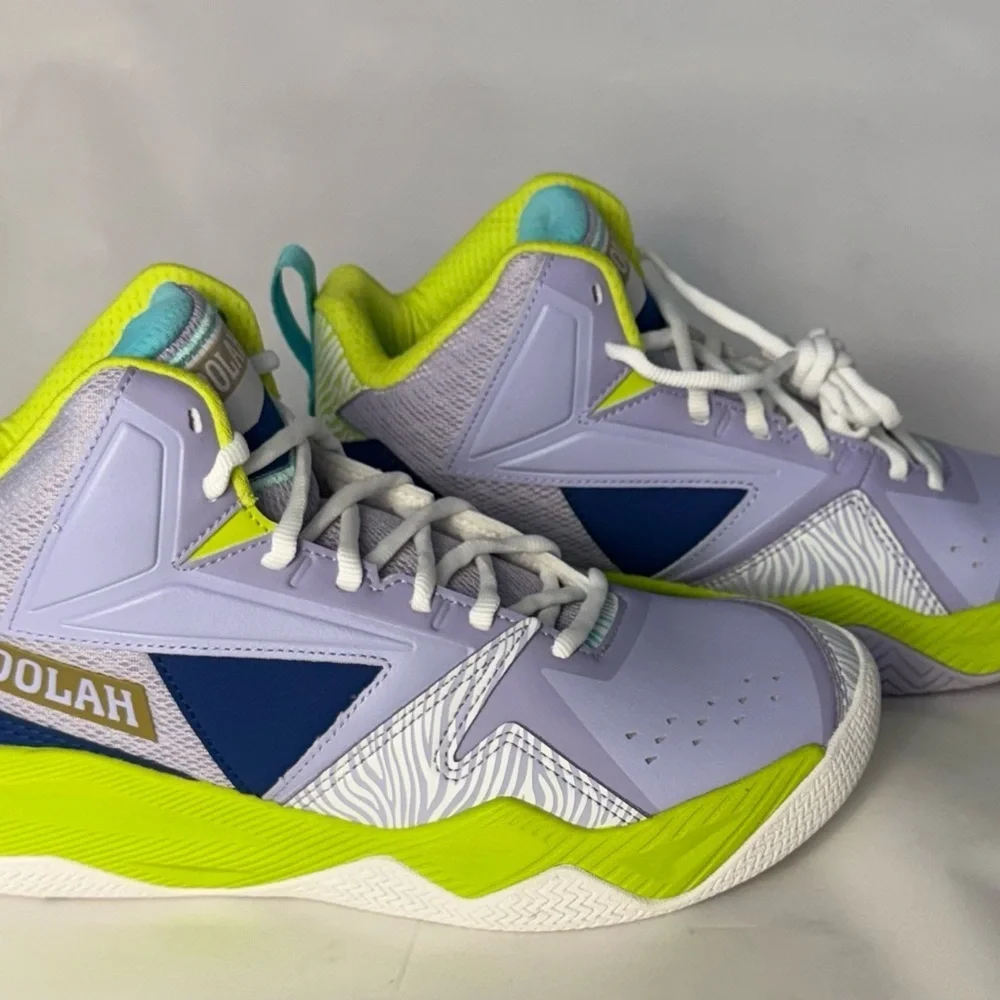 Youth girls mid basketball sneakers